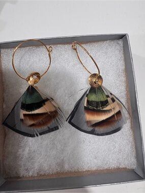 Gas Bijoux Gold Hoop Earrings with Multicolor Feather Fans